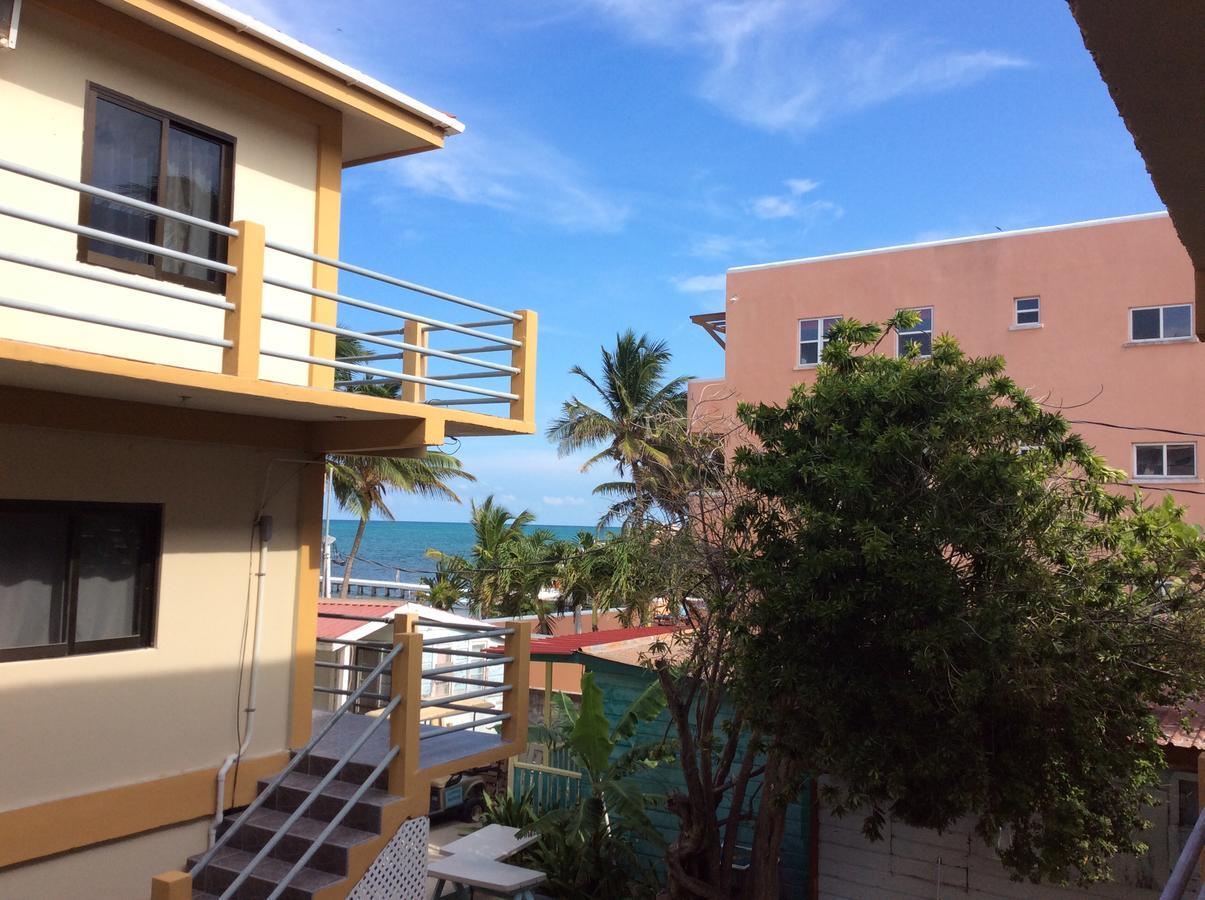 Popeye'S Beach Resort San Pedro  Exterior photo