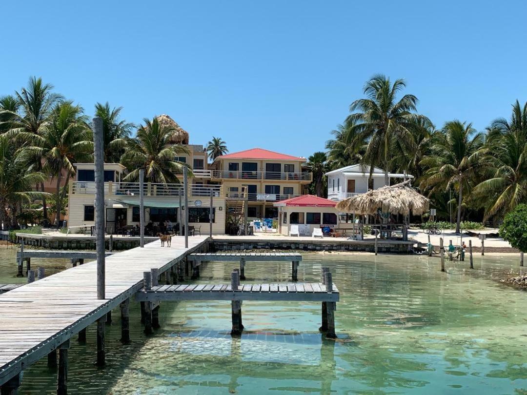 Popeye'S Beach Resort San Pedro  Exterior photo